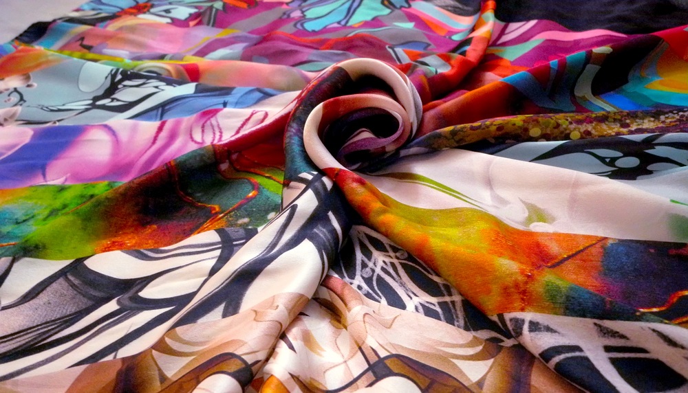 Pittura su stoffa, acquerello e grafica